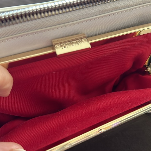 CROMIA Leather Chain Shoulder Bag white color - Picture 17 of 17